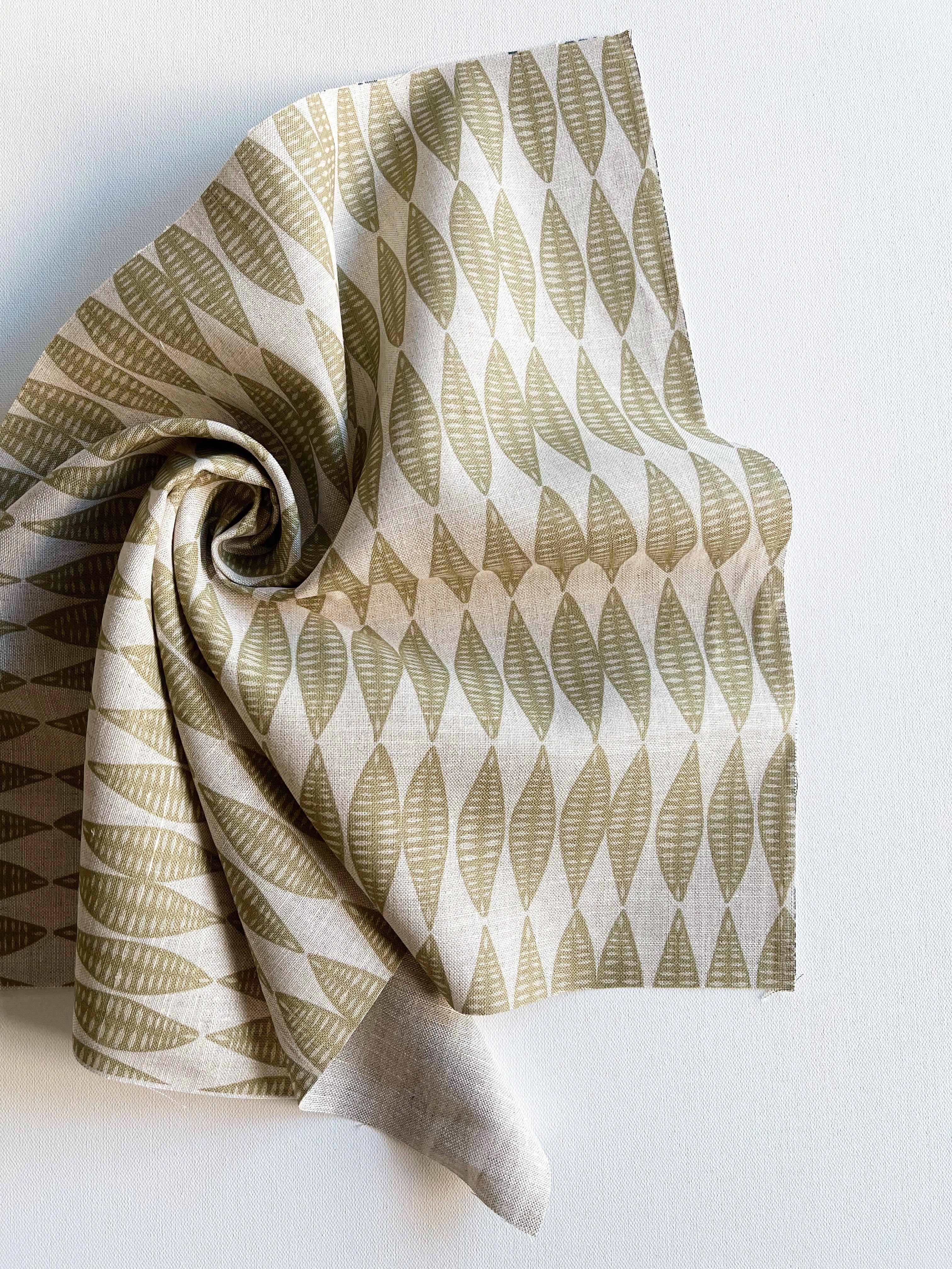 Leaflette Fabric in Lemongrass