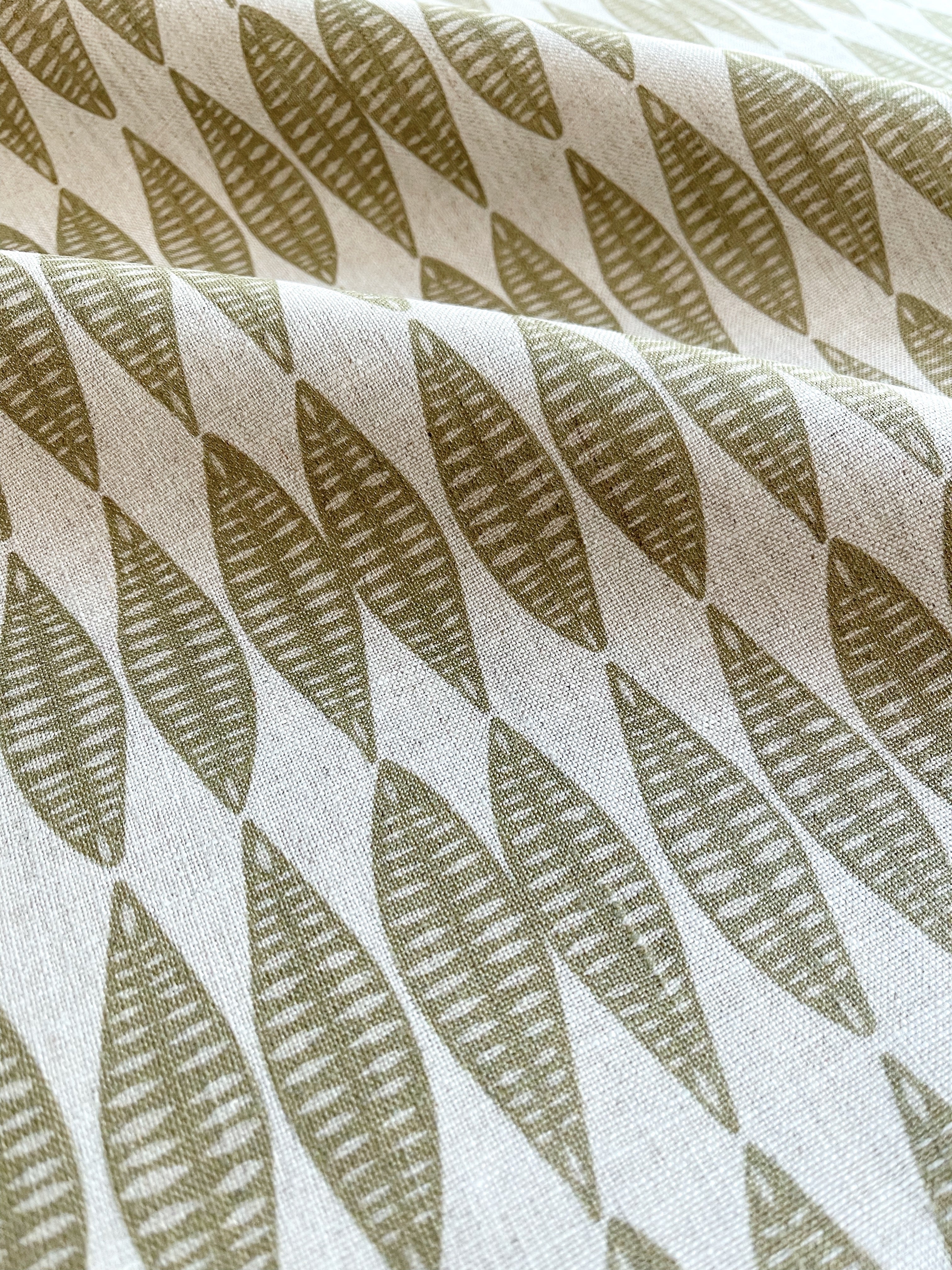 Leaflette Fabric in Lemongrass